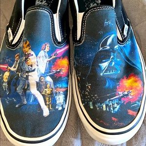 Men’s size 9.5 Star Wars Slip on Vans